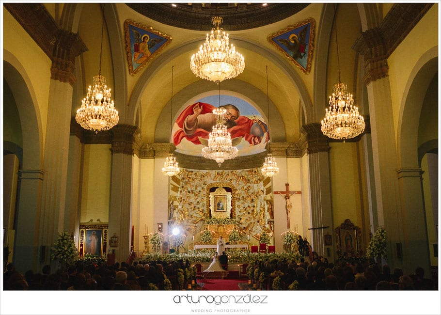diana-alex-fotografias-de-bodas-en-puebla-iglesia-del-cielo-centro-mexicano-libanes-40